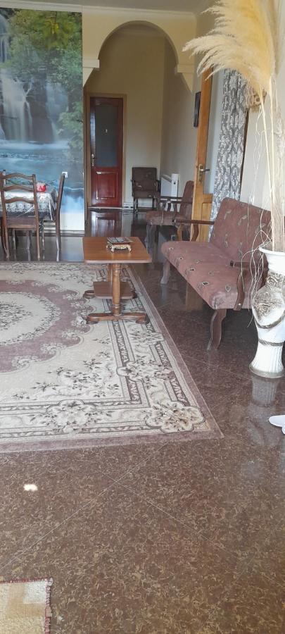 Nona Guest House Shilda Buitenkant foto