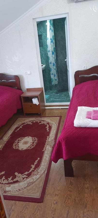 Nona Guest House Shilda Buitenkant foto
