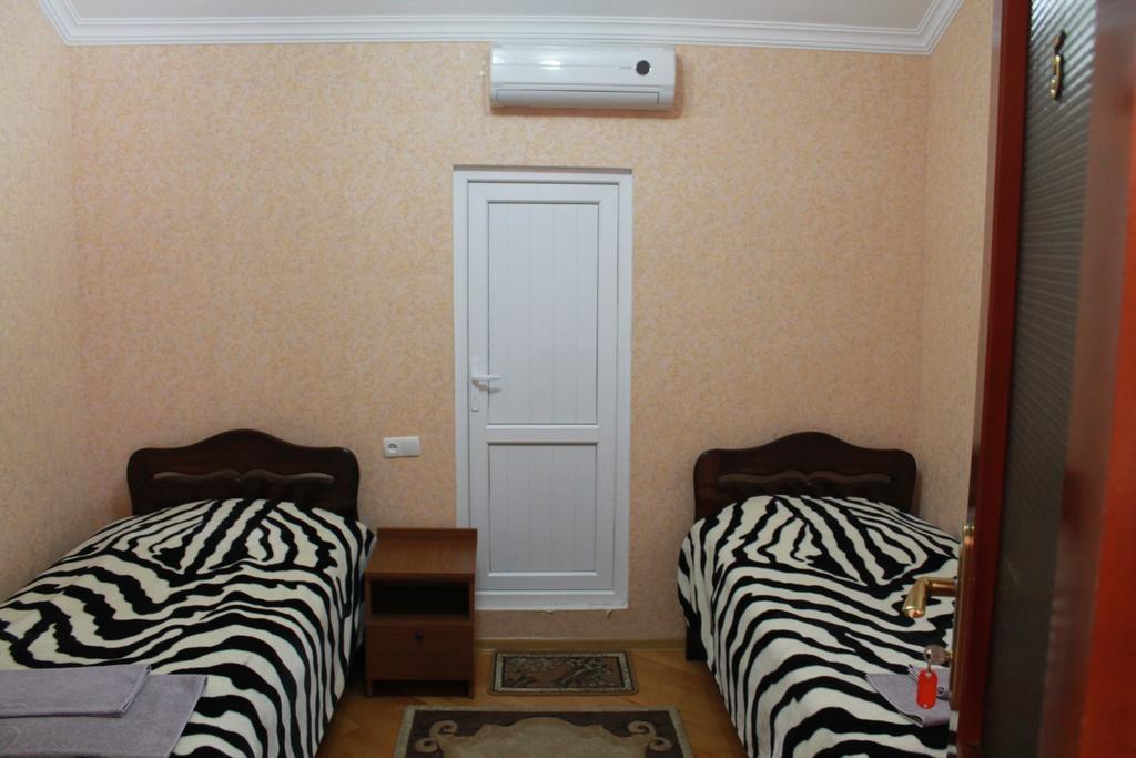 Nona Guest House Shilda Buitenkant foto