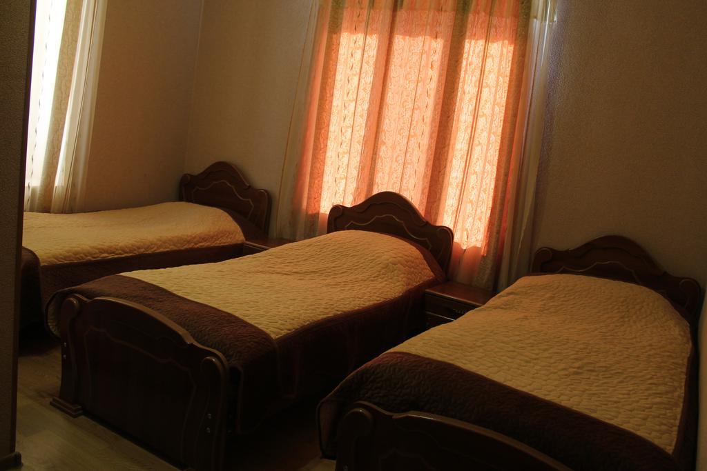 Nona Guest House Shilda Buitenkant foto