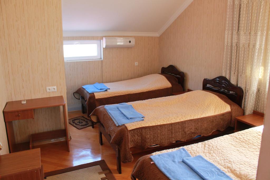 Nona Guest House Shilda Buitenkant foto